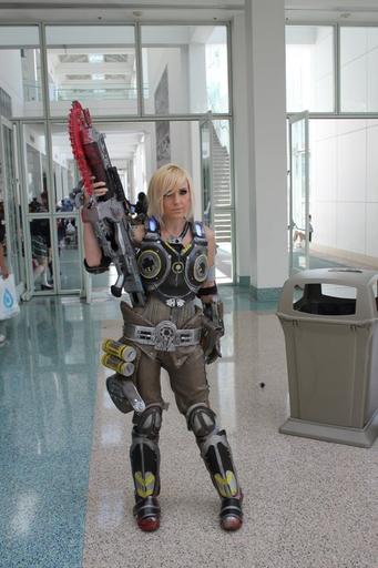 Gears of War 3 - Косплей Ани Страуд (Meagan Vanburkleo and Jessica Nigri) UPD